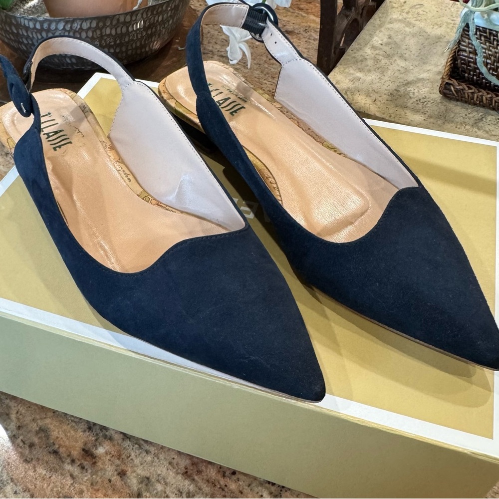 Alviero Martini Navy Pointed Toe Slingback Flats